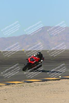 media/Nov-06-2023-Moto Forza (Mon) [[ce023d0744]]/2-Advanced Group/Session 2 (Bowl)/